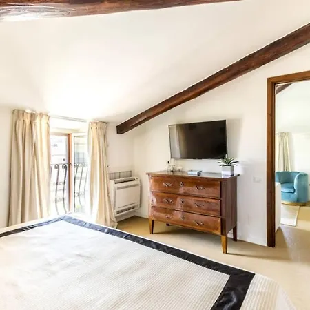 Apartment Palazzo Ruspoli Rome